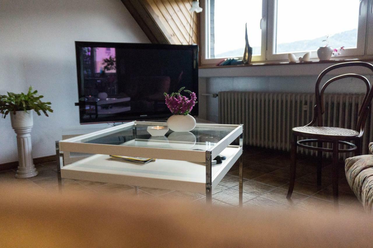 Moderne 70 Qm Wohnung Mit Grosser Dachterrasse Kinheim Exterior foto